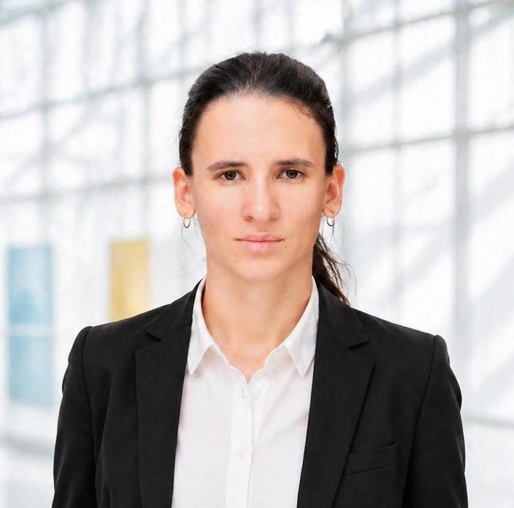 Элина Евгеньевна Стоянова