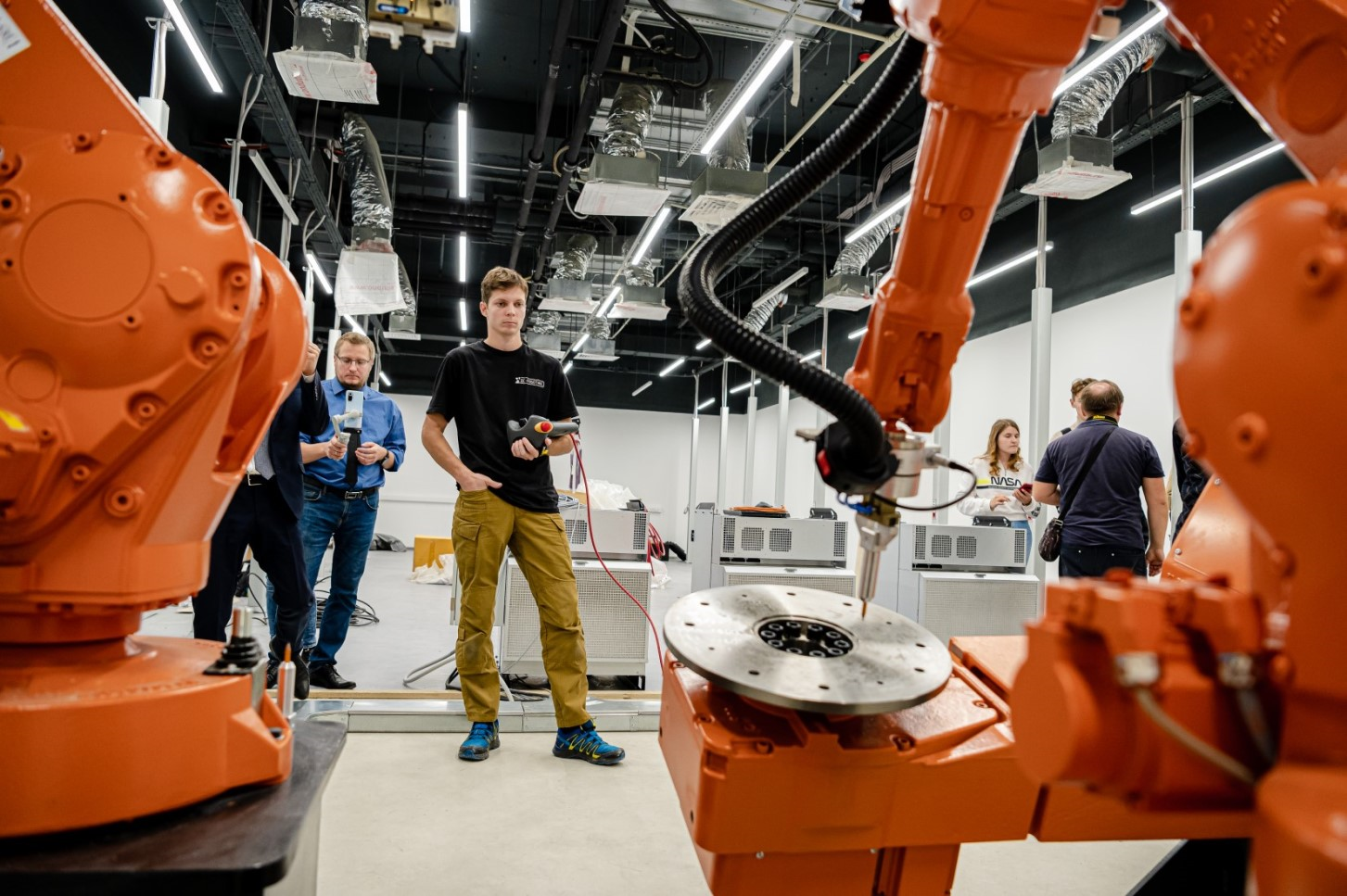 Университет «Сириус» запустил лабораторию роботов-манипуляторов