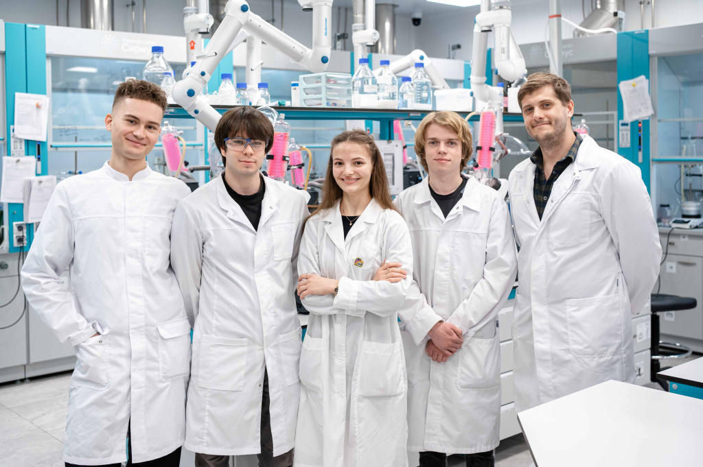 Карьера в науке: Научные сотрудники в команду проекта по мРНК-технологиям