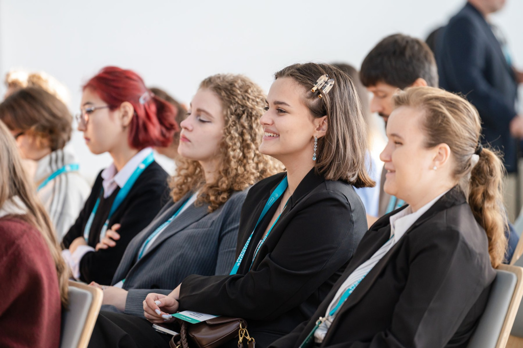 Университет «Сириус» приглашает на лекцию академика Михаила Островского