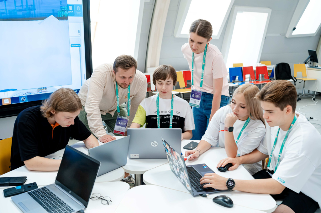 Колледж Университета «Сириус» вошёл в ТОП-20 лучших организаций среднего профессионального образования в России