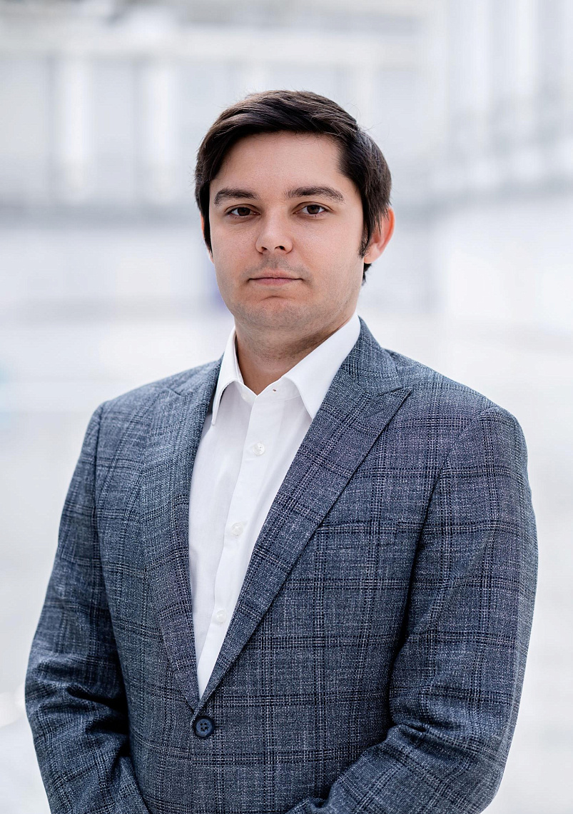 Дмитрий Александрович Ляхманов